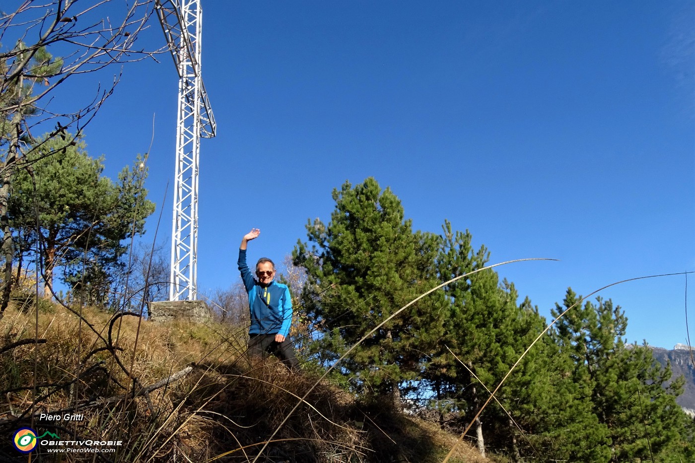 34 Alla Croce di Bracca (937 m) autoscatto impegnativo!.JPG -                                